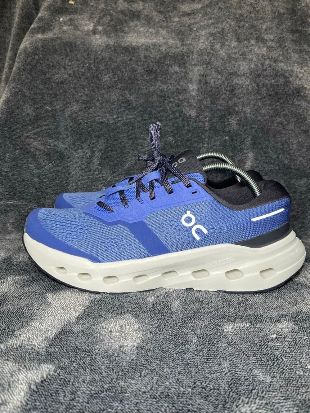 On Cloudrunner 3 Mens 9.5 Running Shoes Sailor Ivory Blue Sneakers NWB